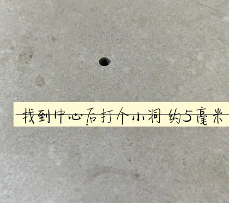 睢县瓷砖空鼓维修公司专业解答在瓷砖铺贴过程中，如果砂料搅拌不均匀，将会带来以下问题